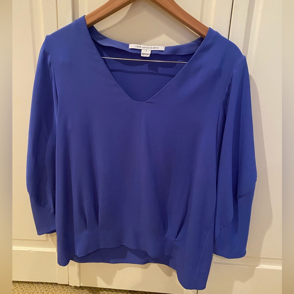 Diane von Furstenberg blouse- like new!